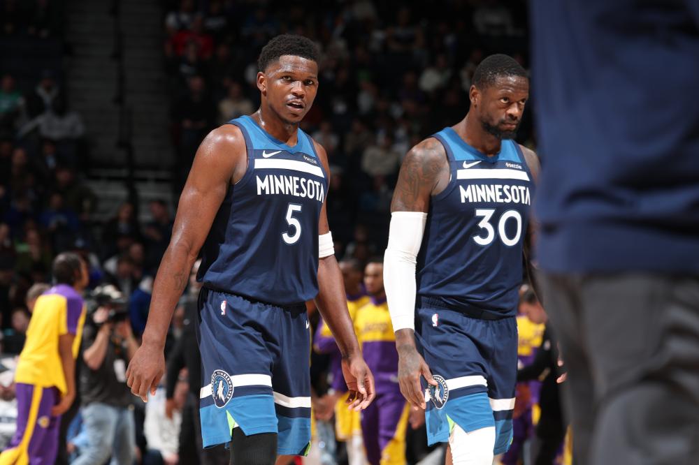 等待她的是 等待她的是